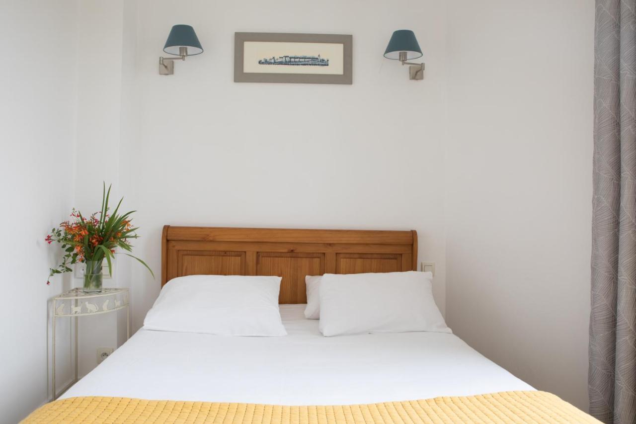 Hotel Le Plantagenet Chinon Exterior photo