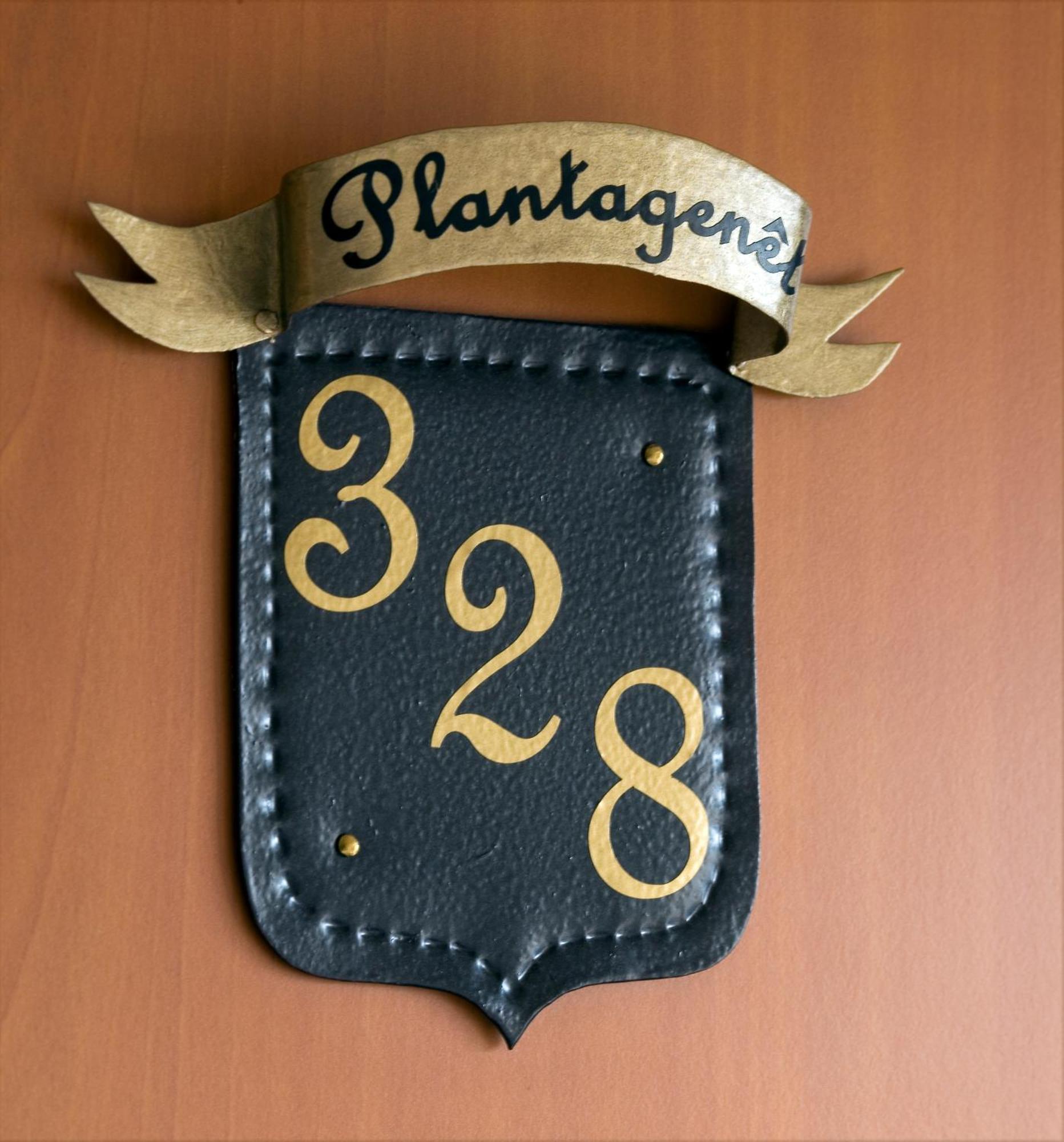 Hotel Le Plantagenet Chinon Exterior photo