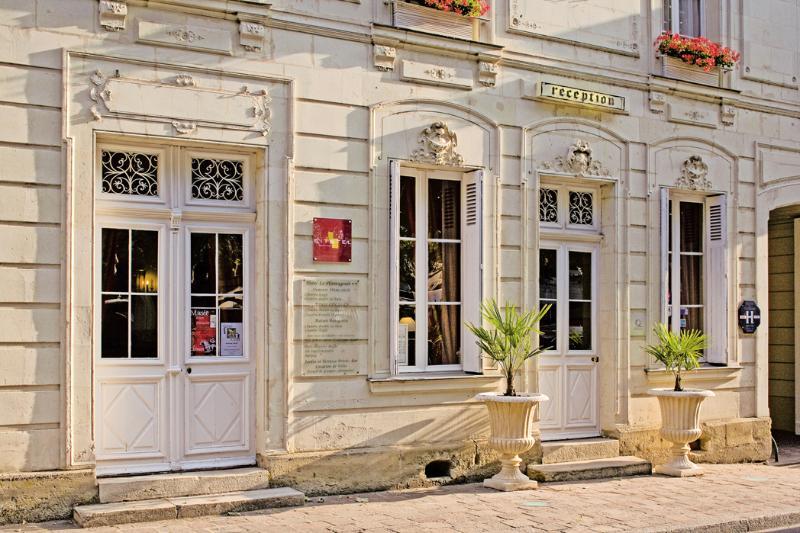Hotel Le Plantagenet Chinon Exterior photo