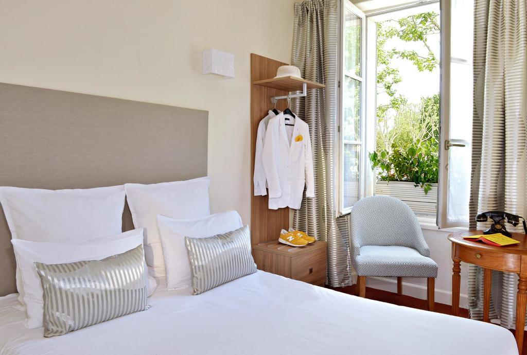 Hotel Le Plantagenet Chinon Exterior photo